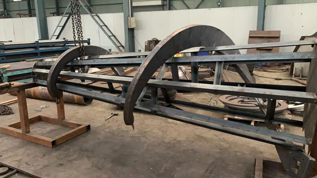 variable pitch screw flight