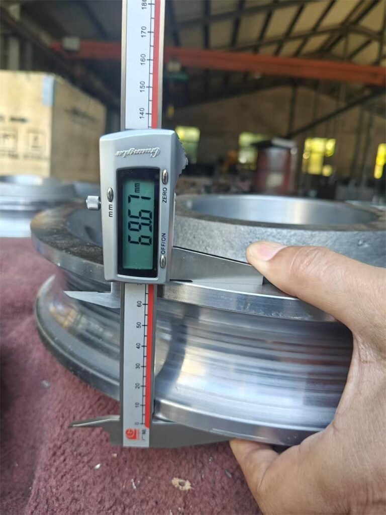 Grooved sheave dimension inspection point 8 flange thickness measurement using digital gauge