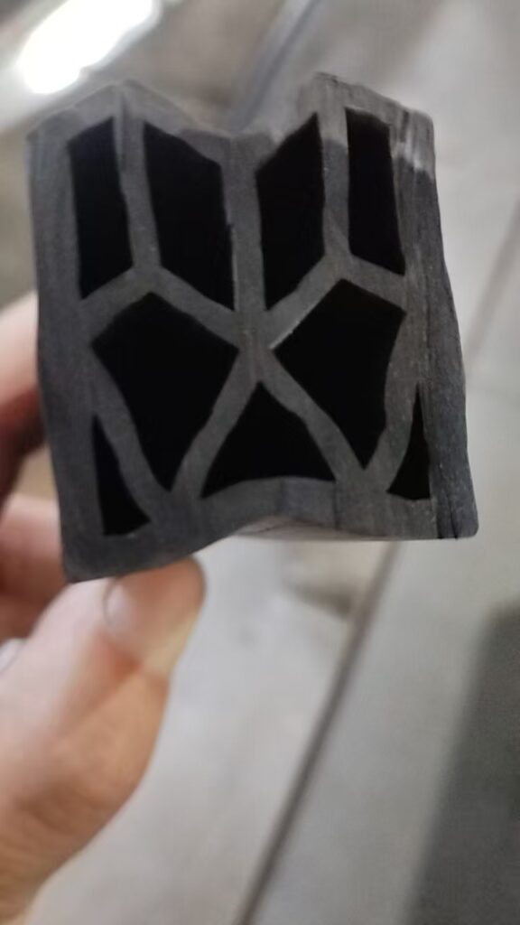 EPDM compression seal cross section profile for infrastructure sealing system