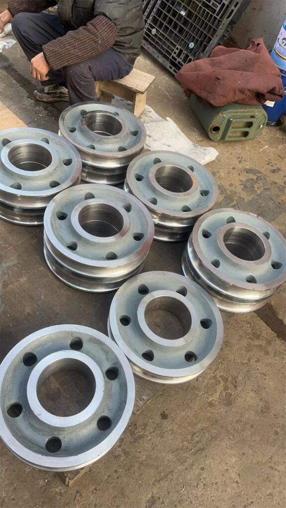 Industrial grooved sheave component used in heavy lifting system Panama Canal project