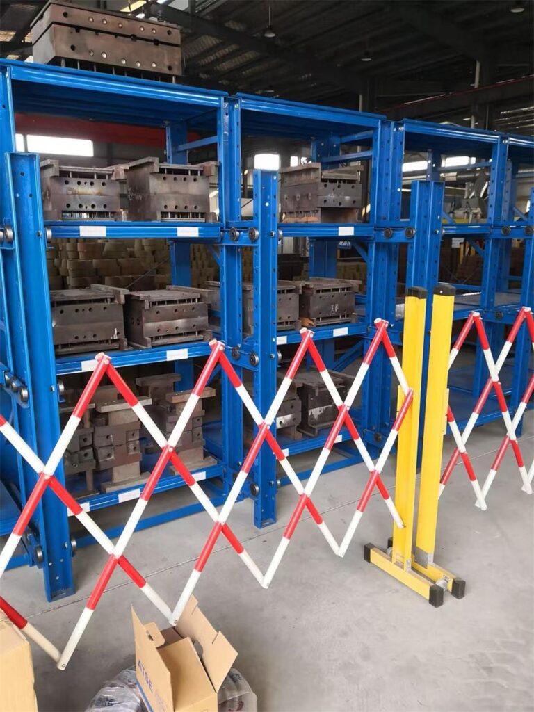 Casting pattern tooling used in sand casting process for valve components