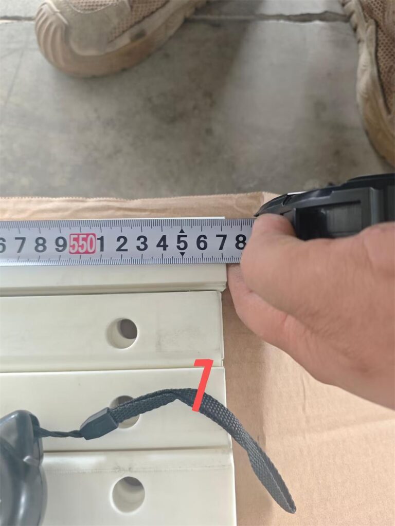 Overall length inspection of UHMWPE seal retainer