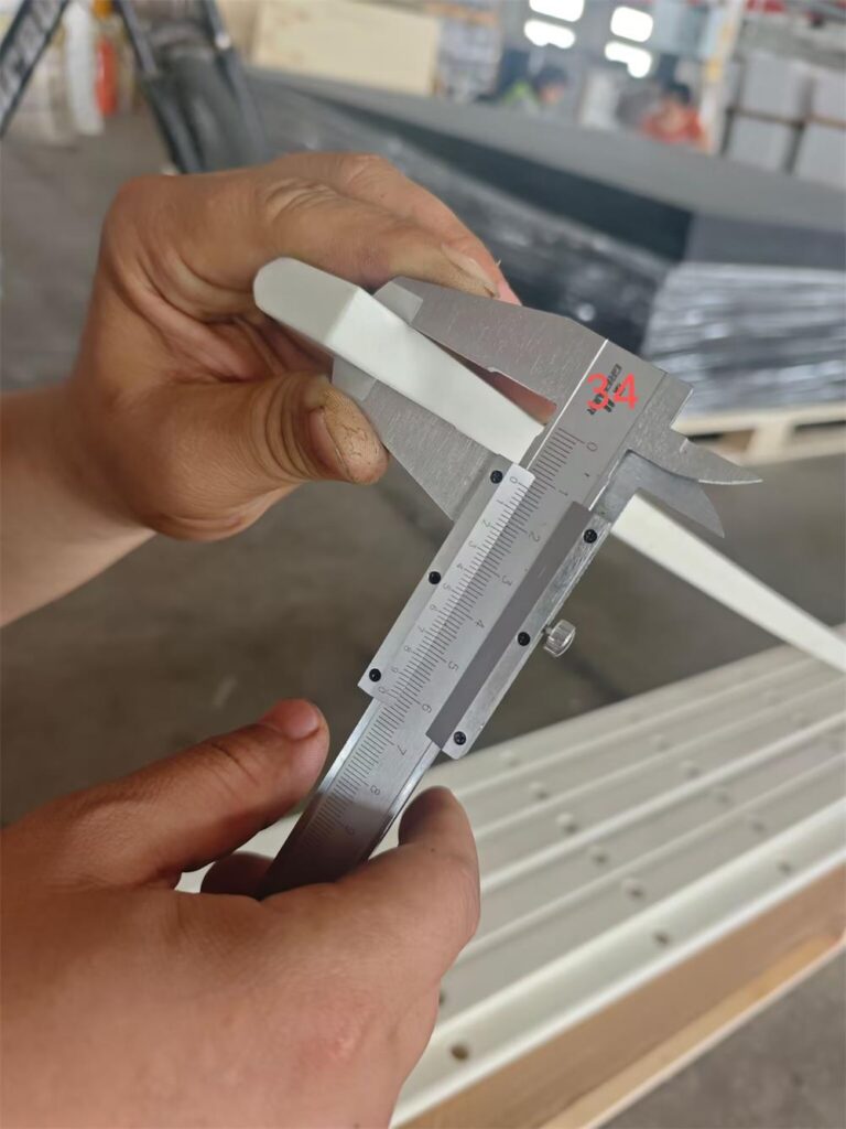 Thickness inspection of custom UHMWPE seal retainer