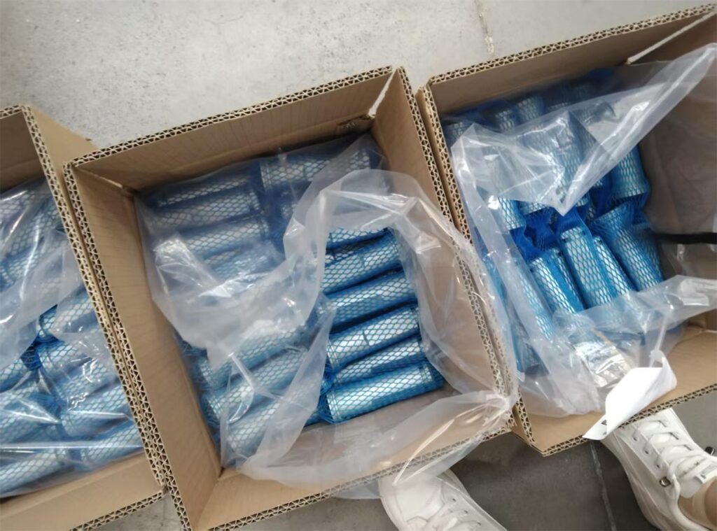 Geomet coated safety chain pins packed in cartons with protective sleeves