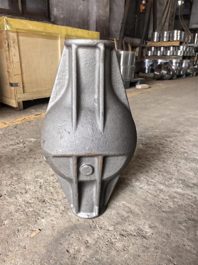 Rear view of a K1035 steel Land Cruiser differential housing produced by precision investment casting