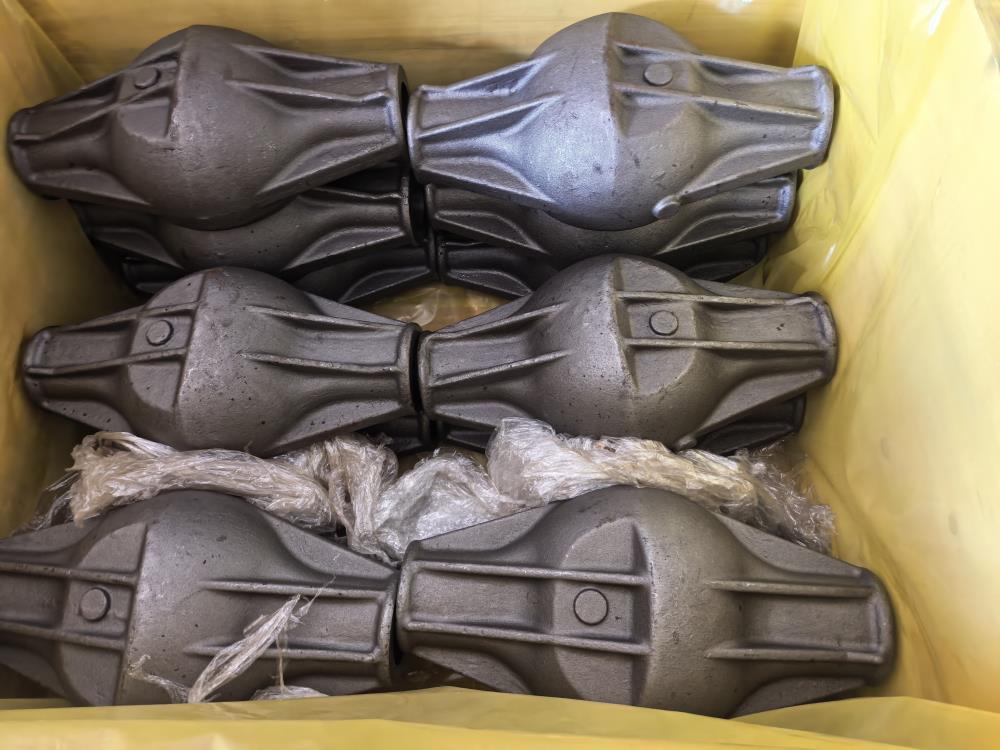 K1035 steel rear differential housings protected in export packing before shipment to Australia